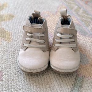 Robert baby shoes 6-9 months